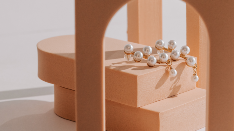 Mastering Online Reputation Management for Your Jewelry Store
